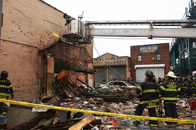 building-collapse-2601-westchester-avenue.jpg