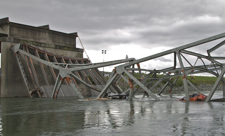 I-5%20Bridge%20collapse.jpg