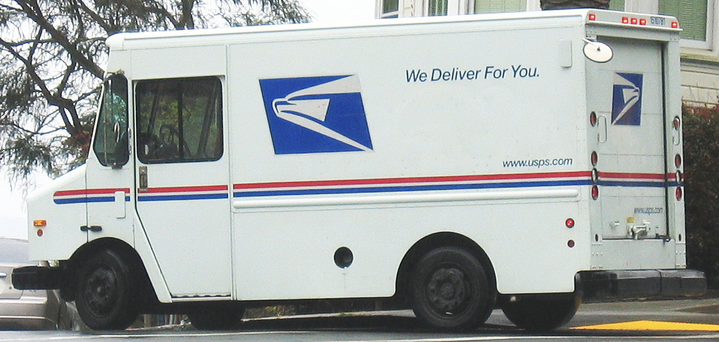 United_States_Postal_Service_Truck